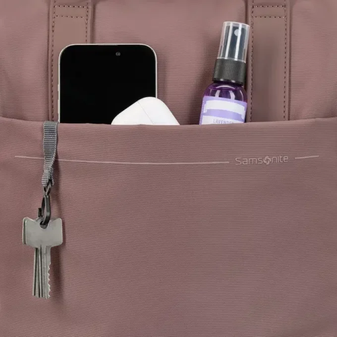 Besser als ein einfacher wandelbarer Rucksack Besser als ein einfacher wandelbarer Rucksack