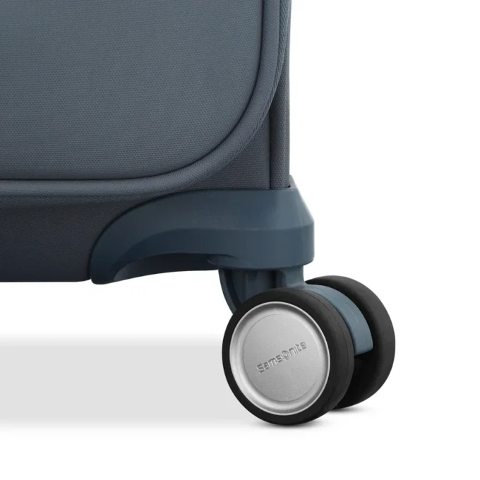 Elevation™ Plus Softside Global Handgepäck-Spinner