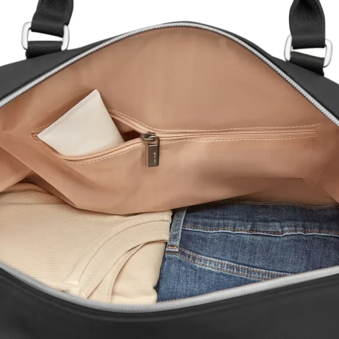Klassischer Wochenendkoffer aus Leder Klassischer Wochenendkoffer aus Leder